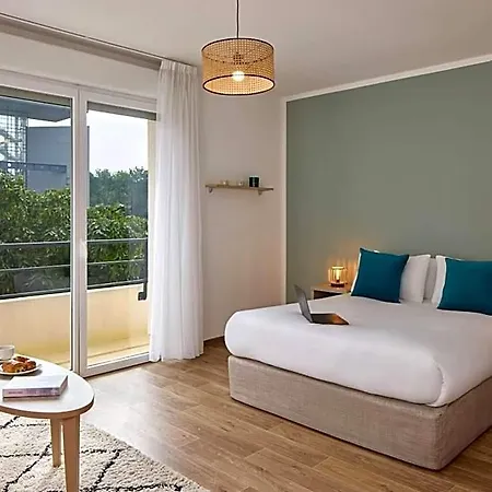 Quality Aparthotel Valenciennes Hotel 2*